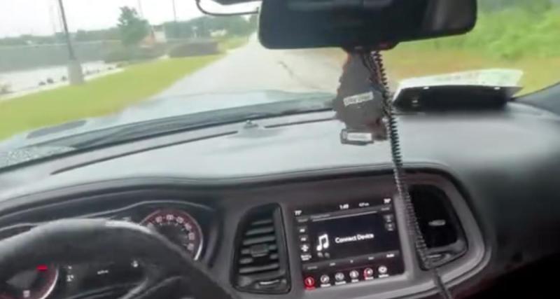  - VIDEO - Sa session de drifts se termine dans le décor, cet automobiliste préfère relativiser