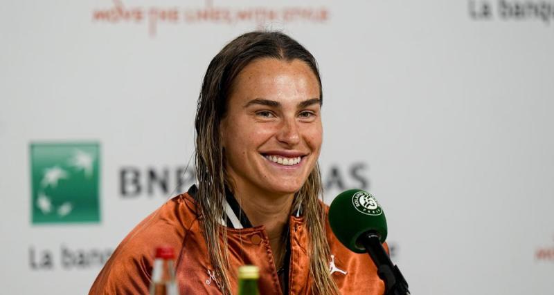  - Roland-Garros : quand Aryna Sabalenka régale des jeunes enfants en dansant avec eux à Roland-Garros, très beau geste de la Biélorusse 