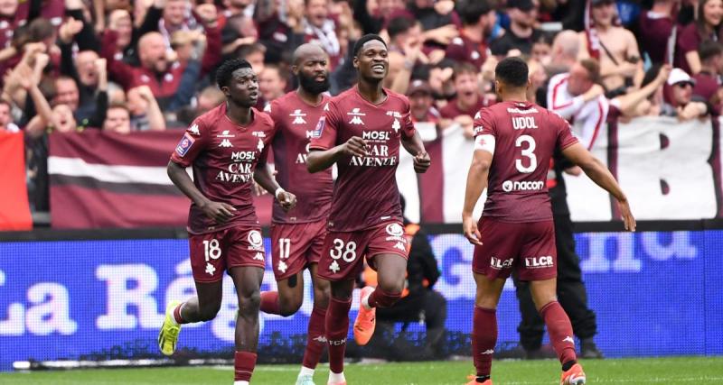  - À dix, Metz recolle à l’ASSE à la pause d’un match fou