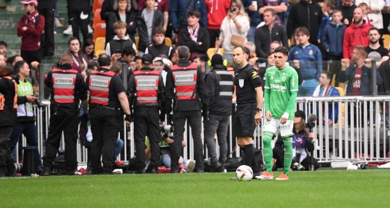  - ASSE : Pierre Ménès dégomme l'arbitre du match retour face à Metz 