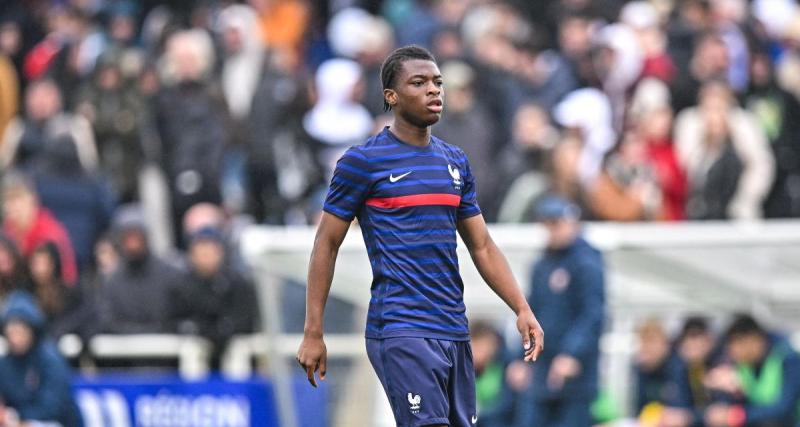  - OL : Enzo Molebe signe son premier contrat professionnel (off)