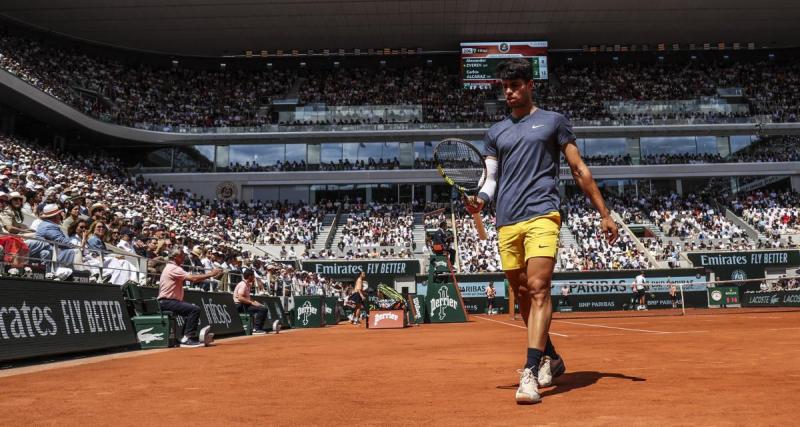  - VIDEO – Roland-Garros : le point sublime d’Alcaraz face à Zverev, l’Espagnol empoche la première manche devant Antoine Dupont