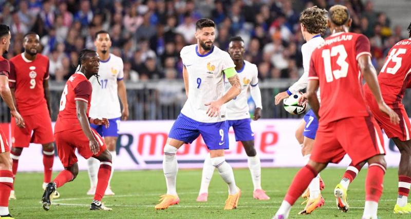  - France - Canada : le geste classe de Deschamps avec Giroud