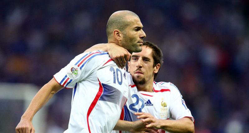  - Zinedine Zidane et Franck Ribery mettent le feu lors du salon "Universe Football"
