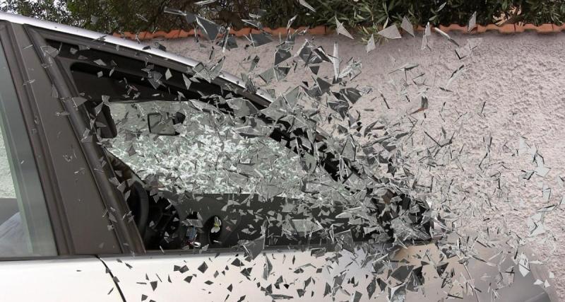  - À 15 ans, il “emprunte” la voiture de papa et maman avant de finir sur le toit