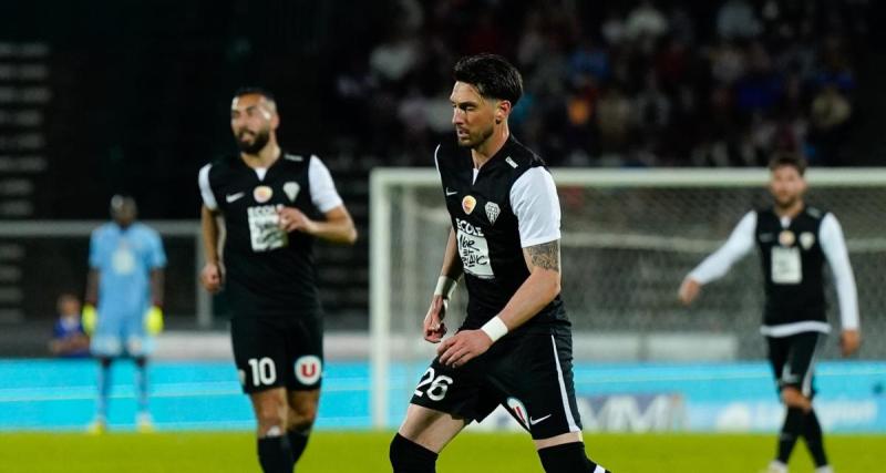  - Angers : après son départ annoncé, Florent Hanin prolonge finalement avec le SCO (off)
