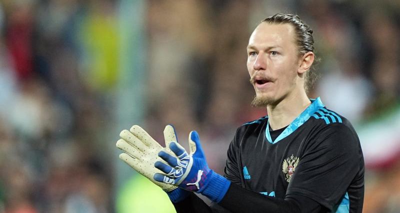  - PSG : le prix et le salaire de Safonov dévoilés !