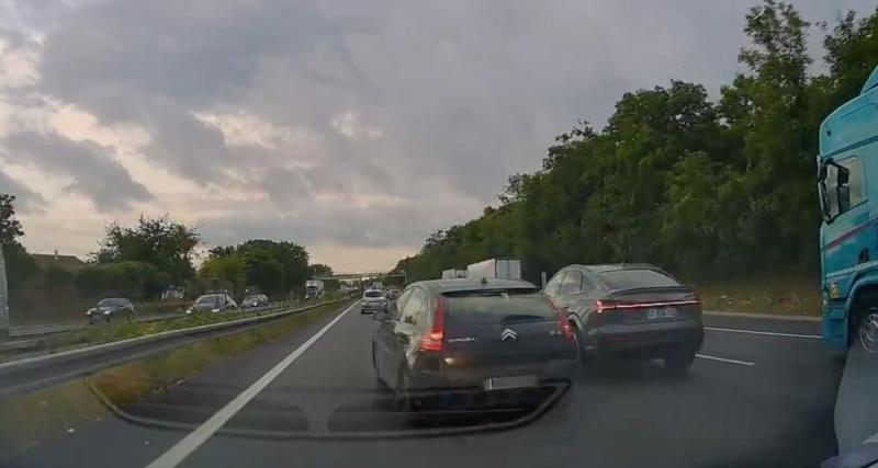  - VIDEO - Deux chauffards font la course sur l'autoroute A3, l’un d’entre eux finit dans le décor !