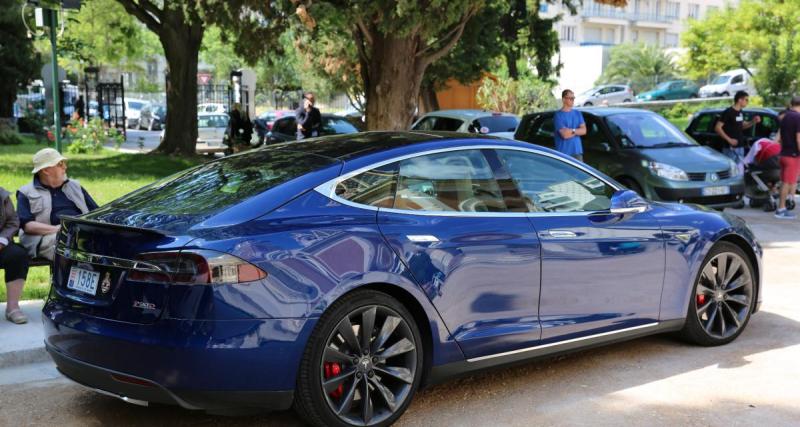  - Flashé à près de 230 km/h, il sortait sa Tesla du concessionnaire