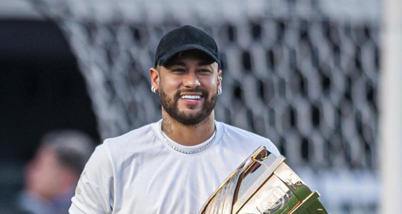  - Brésil : chambrage à Vinicus, achats de maillots...Neymar fait le show !