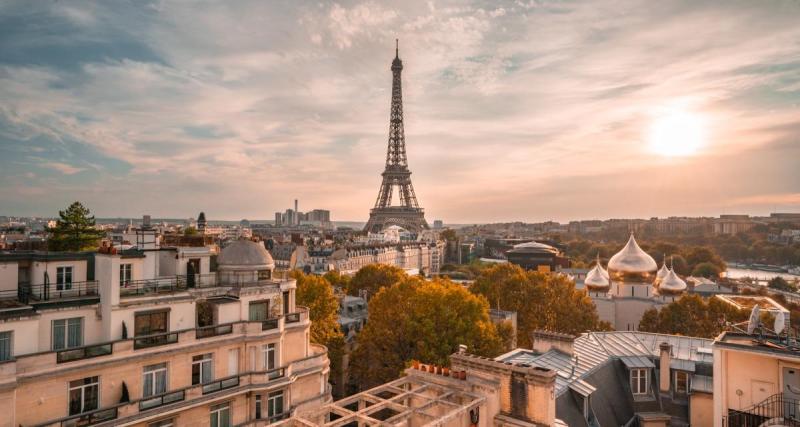  - Les plus beaux hôtels avec rooftop à Paris : un panorama exceptionnel sur la ville lumière