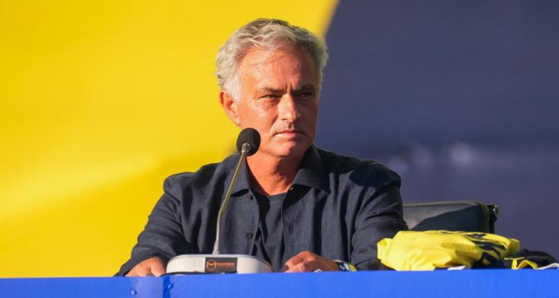  - Equipe de France : Mourinho tente un coup très ambitieux pour une star des Bleus visée par le PSG