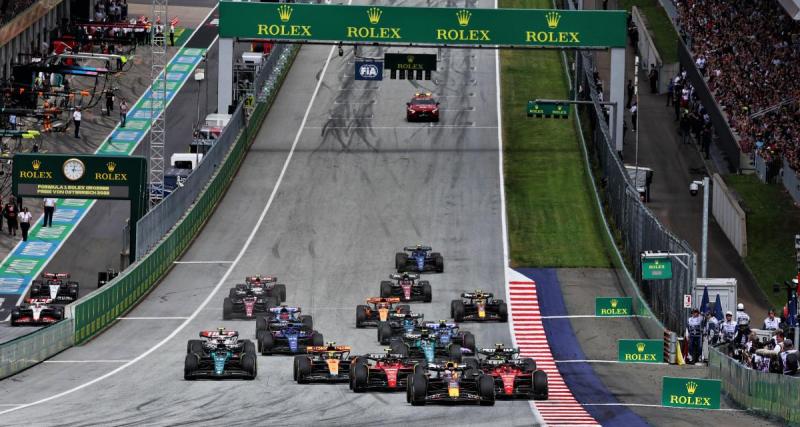  - Vidéo - Max Verstappen s'envole, Charles Leclerc casse son aileron, le départ de la course du Grand Prix d'Autriche