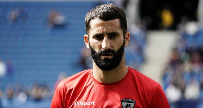 - Ligue 2 : le Clermont Foot officialise une vague de départs (off)