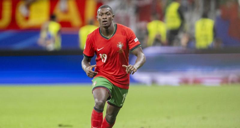  - France - Portugal : "Je m’entraîne chaque jour pour ce genre de moment", Nuno Mendes répond aux questions sur Mbappé et Dembélé