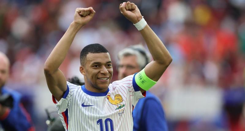  - Équipe de France : la blague de Mbappé à un journaliste sur "l'extrême gauche"