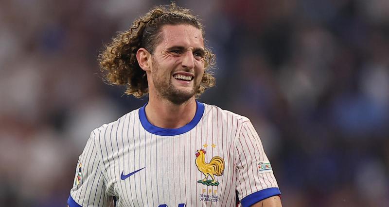  - Espagne - France : le gros tacle d'un Espagnol à Rabiot pour Yamal