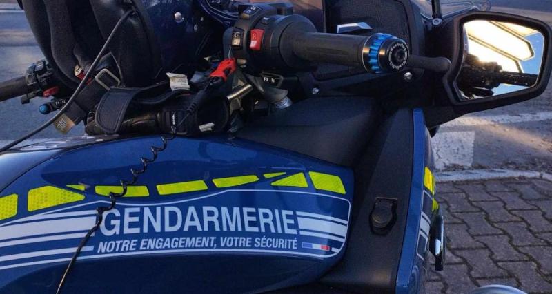  - La tête ailleurs à 110 km/h dans un village de la Creuse, les gendarmes lui donnent un permis de marcher