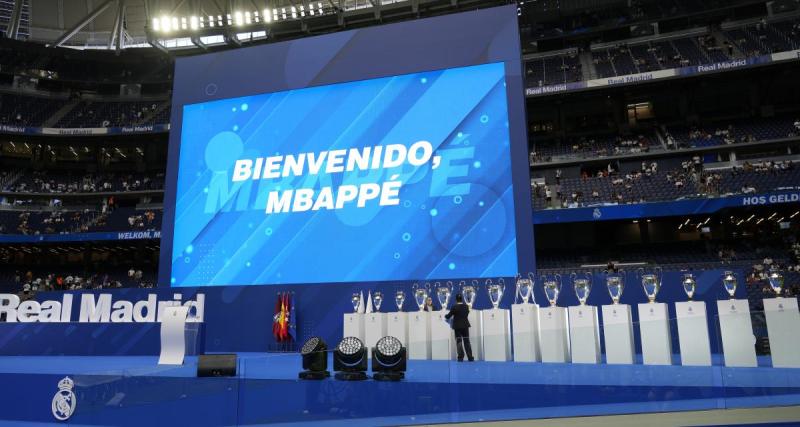 - Real Madrid : la puissante photo de Mbappé contemplant les Ligues des Champions des Merengue