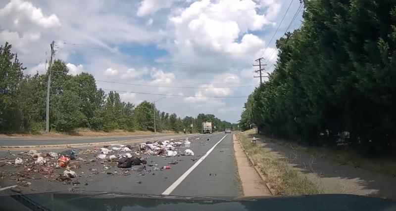  - VIDEO - Le conducteur de camion-poubelle est un peu trop fan du Petit Poucet…