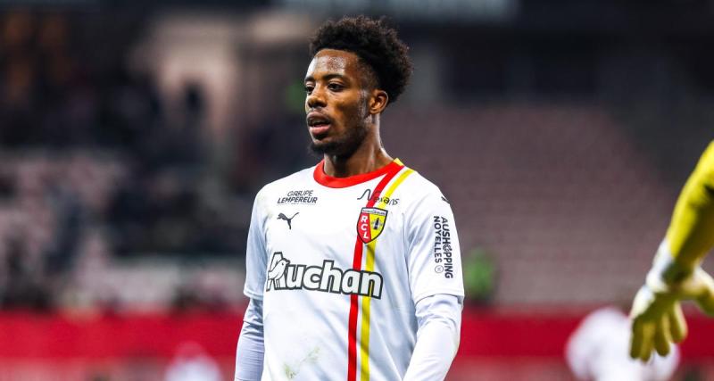  - Lens : un géant de Premier League ne lâche pas Elye Wahi