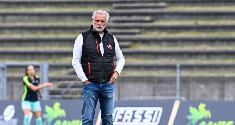  - Fleury : le président Pascal Bovis a porté la flamme olympique