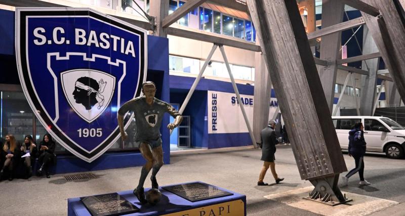  - Bastia : le Sporting dévoile ses deux nouveaux maillots