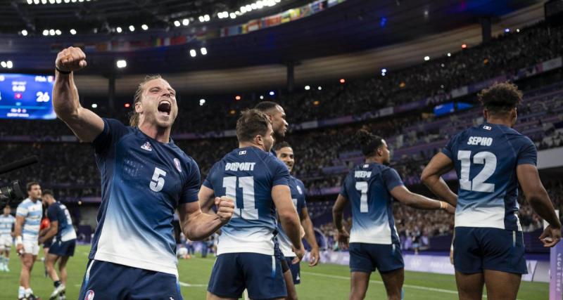  - Jeux Olympiques : quand un champion olympique français débarque en plein plateau avec une tenue de ... gymnastique 