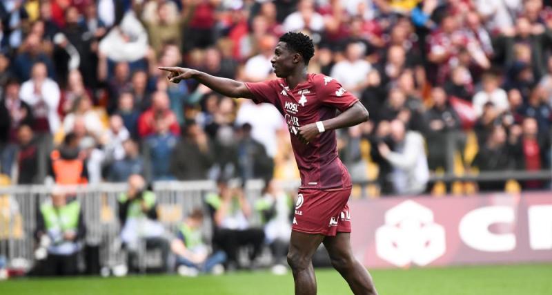  - Monaco : Lamine Camara arrive sur le Rocher (off)