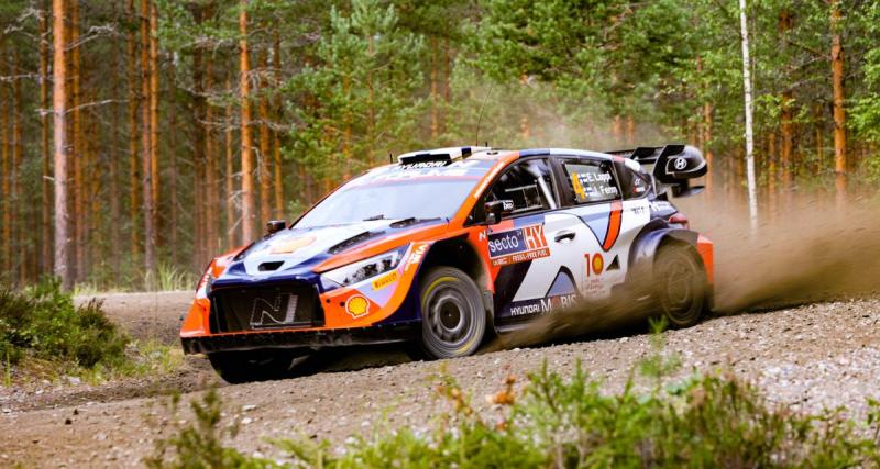  - Vidéo - Un troisième pilote doit renoncer au Rallye de Finlande après avoir tapé un arbre