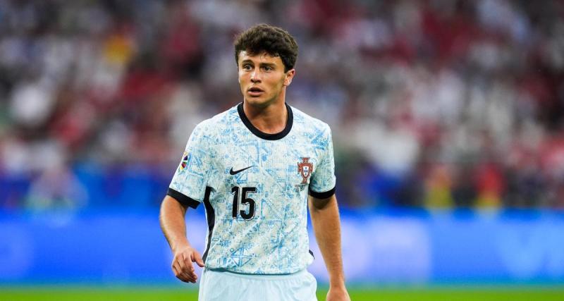  - PSG : le président de Benfica confirme le départ de Joao Neves