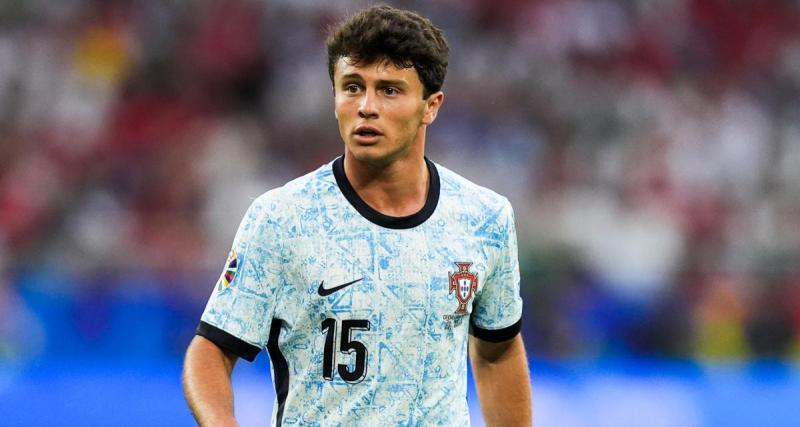  - PSG : Joao Neves n’a pas retenu ses larmes avant de partir pour Paris !