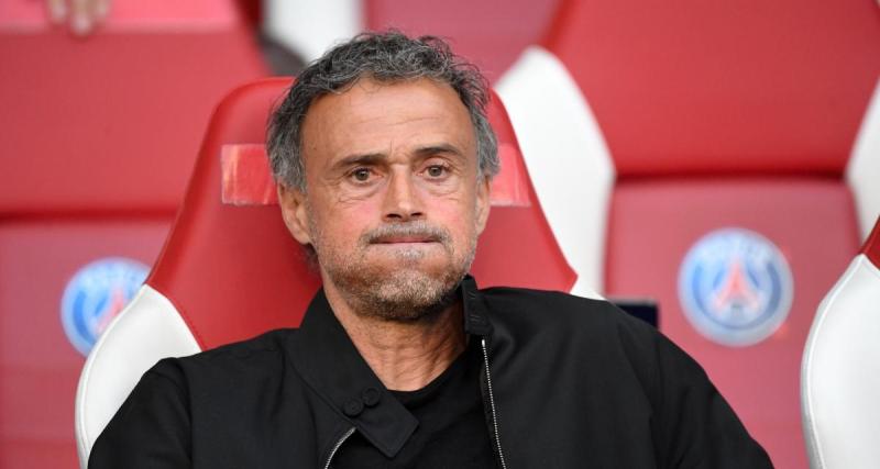  - PSG : une piste alléchante mise de côté pour Pacho ?