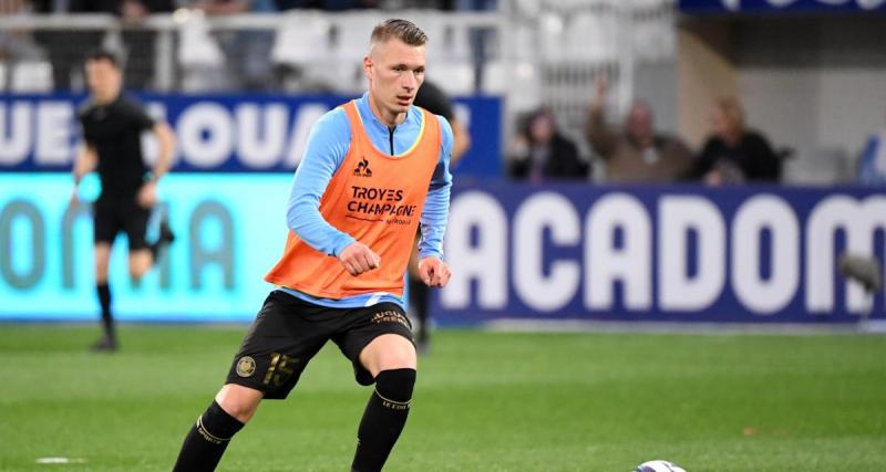  - Troyes : Ante Palaversa file en Écosse (off)
