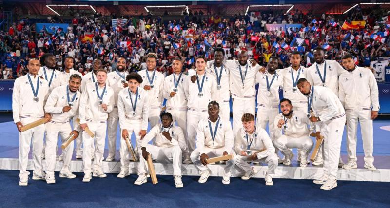  - Équipe de France Olympique : "Bravo les Fous", le retour des Bleus à Clairefontaine