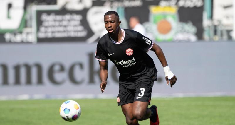  - PSG : Pacho adoubé par un ancien phénomène de Ligue 1