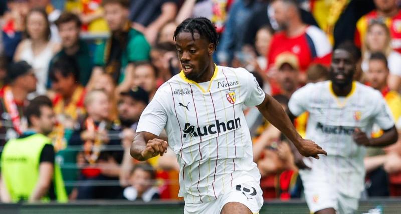  - OM : accueil de folie réservé à Elye Wahi (Lens) à l’aéroport