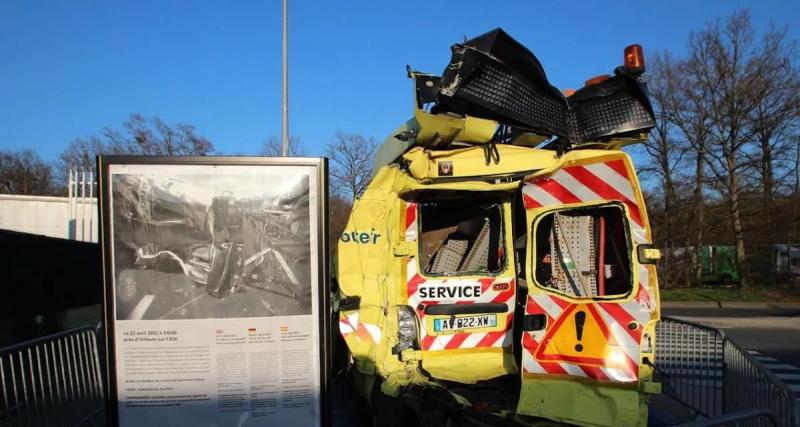  - Des dizaines de fourgons accidentés sur cette autoroute, une exposition étonnante