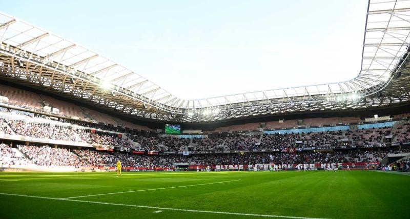  - Nice : la pelouse de l’Allianz Riviera dans un état catastrophique, la ville s’insurge
