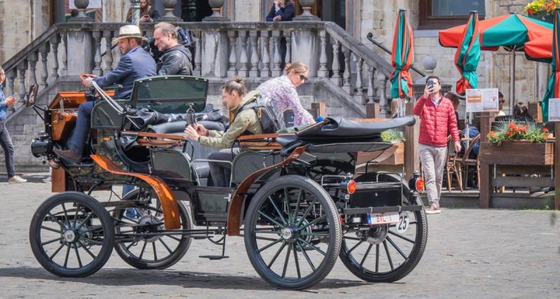  - Bruxelles réinvente...la voiture sans chevaux !