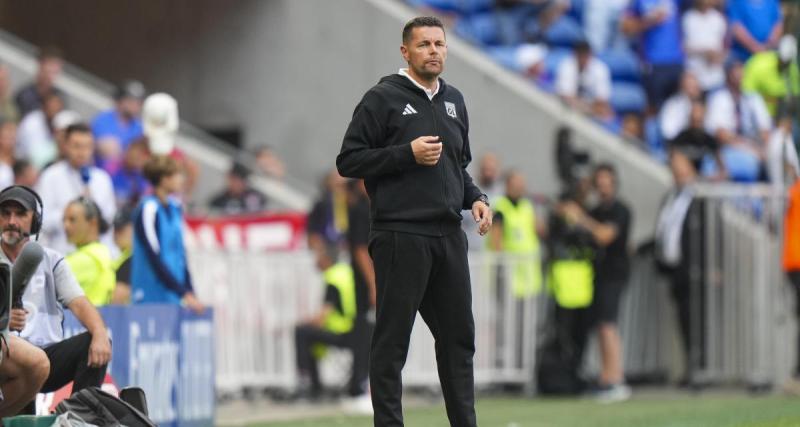  - OL : "Le ressort est cassé", Pierre Sage est inquiet après la défaite contre Monaco 