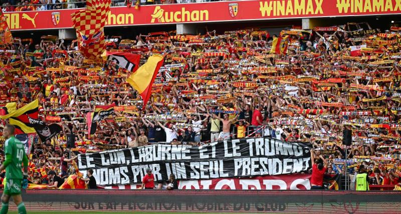  - Lens : la banderole fustigeante envers Labrune et la LFP déployée par les supporters