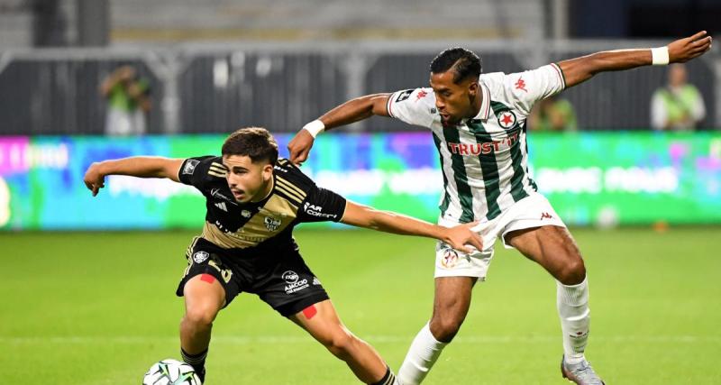  - Le Red Star mène face à Ajaccio à la mi-temps