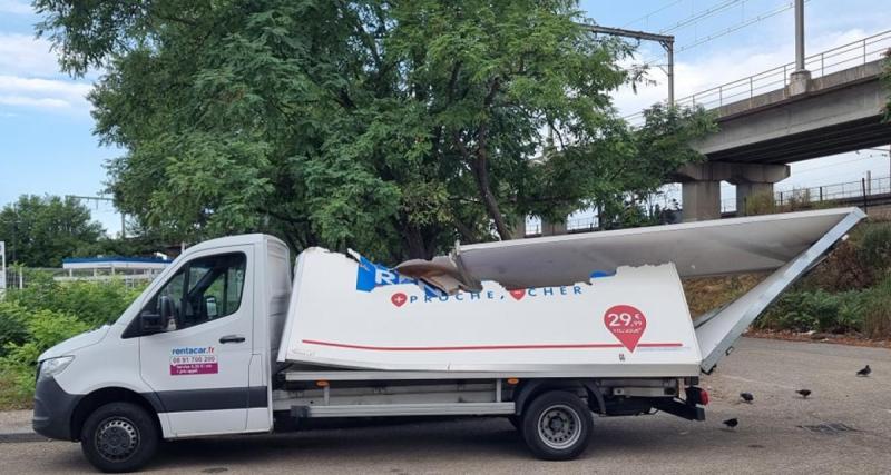  - Quand un camion loué rencontre un pont trop bas, les gendarmes ironisent gentiment