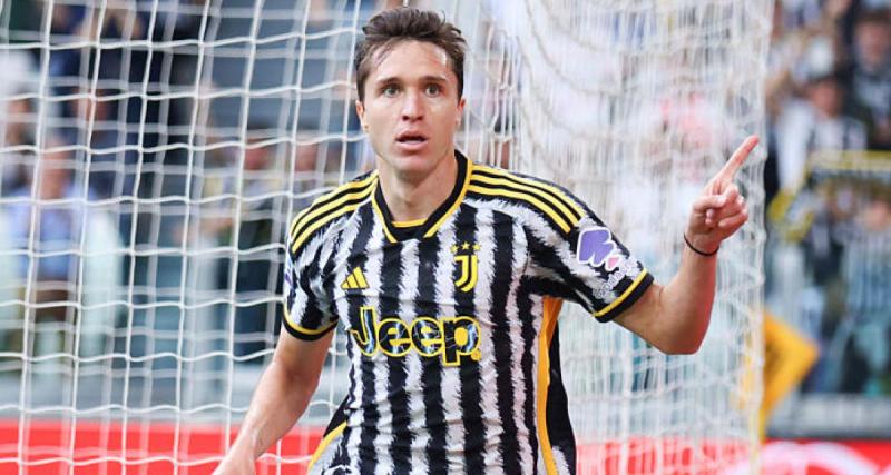  - Liverpool : Avec beaucoup d'émotion, Federico Chiesa est arrivé !