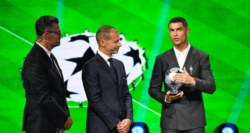  - La petite phrase de CR7 sur son avenir au moment de recevoir son prix par l'UEFA