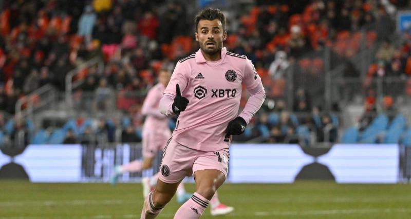  - DIRECT - Mercato : une recrue à l'OL, Jean signe en National, nouvel attaquant pour le LOSC, ... tous les transferts de la dernière journée