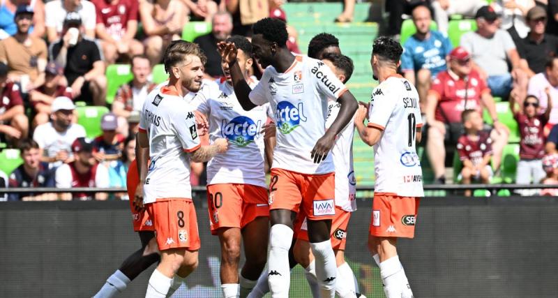  - Surprise, Laval mène sur la pelouse de Metz à la mi-temps 