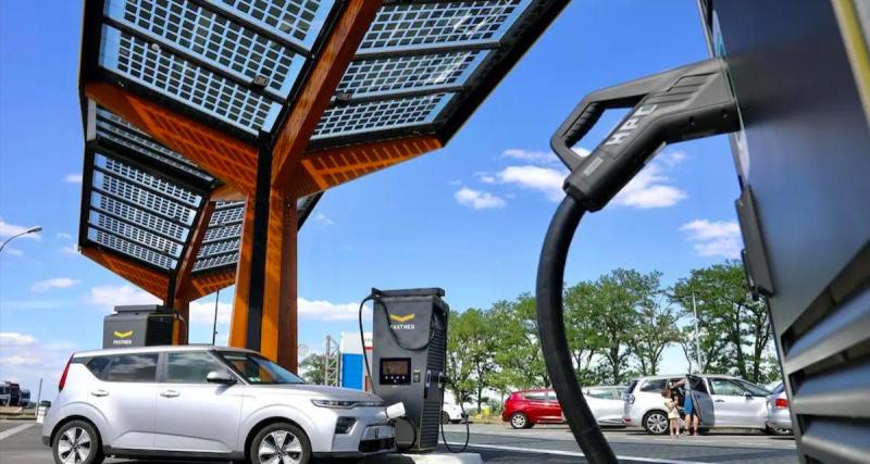  - La recharge électrique, "nouveau pactole" pour les autoroutes ? Vinci répond sèchement