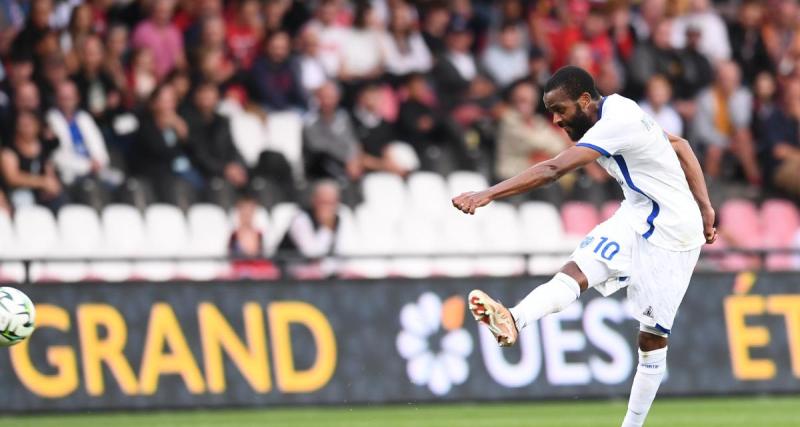  - Troyes : le magnifique coup-franc de Youssouf M’Changama avec les Comores